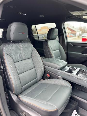 2024 GMC Acadia AWD AT4