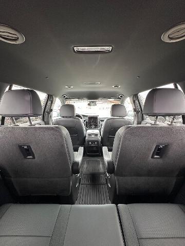 2024 GMC Acadia AWD AT4