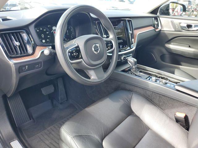 2021 Volvo S60 T5 Momentum