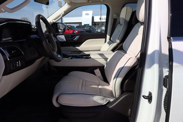 2024 Lincoln Navigator Black Label L