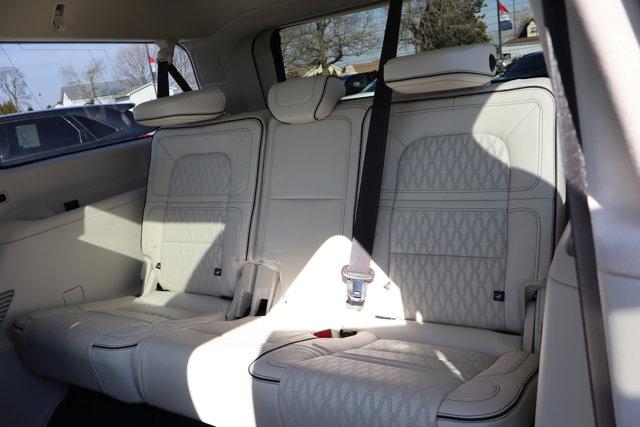 2024 Lincoln Navigator Black Label L