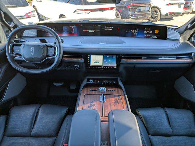 2025 Lincoln Navigator Black Label L