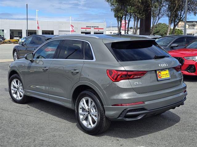 2025 Audi Q3 Premium 45 TFSI S line quattro Tiptronic