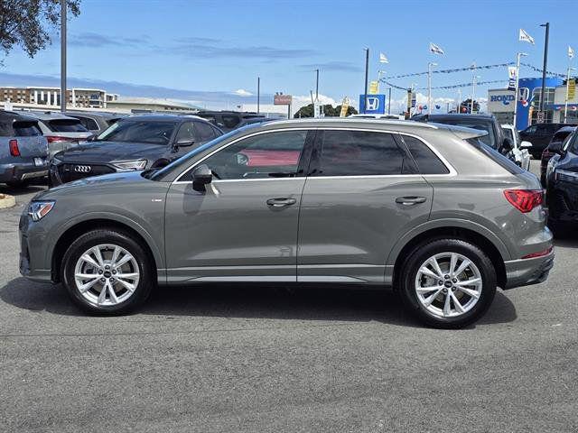 2025 Audi Q3 Premium 45 TFSI S line quattro Tiptronic