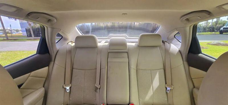 2012 INFINITI M37 M37