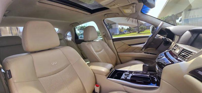 2012 INFINITI M37 M37