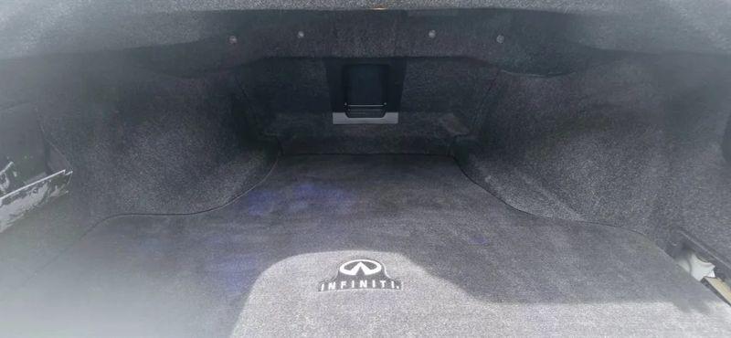 2012 INFINITI M37 M37