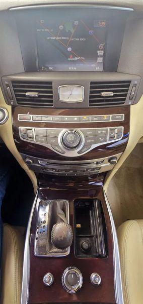 2012 INFINITI M37 M37