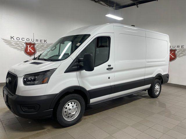 2026 Ford Transit Cargo Van Base