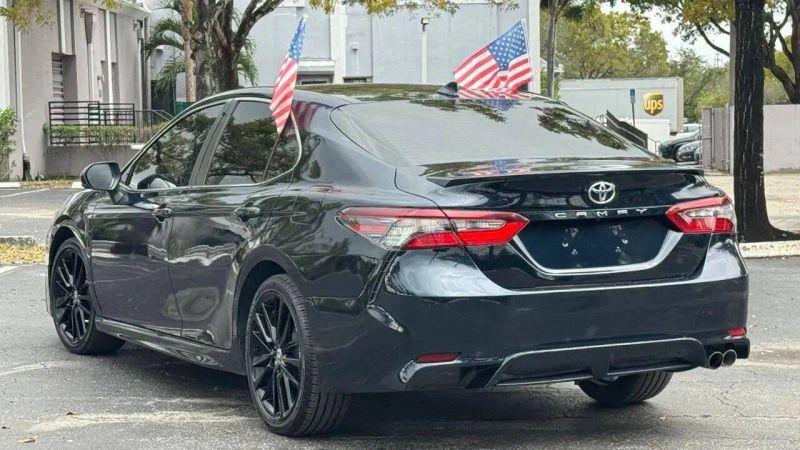 2021 Toyota Camry SE