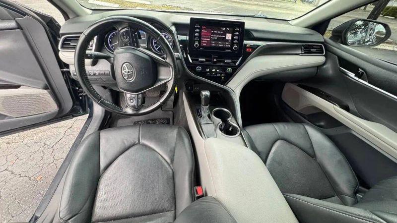 2021 Toyota Camry SE