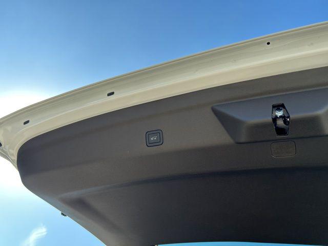2026 GMC Yukon XL 4WD Elevation