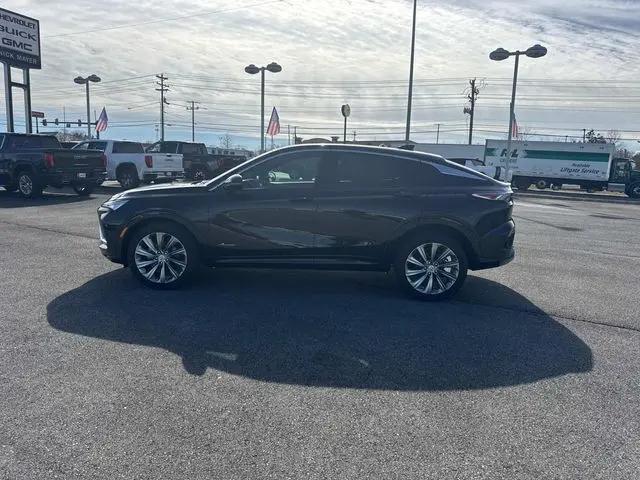 2026 Buick NV Avenir FWD