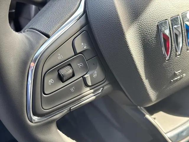 2026 Buick NV Avenir FWD