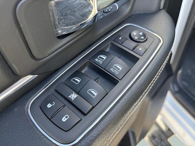 2022 Ram 1500 Classic Warlock Quad Cab 4x4 6'4" Box