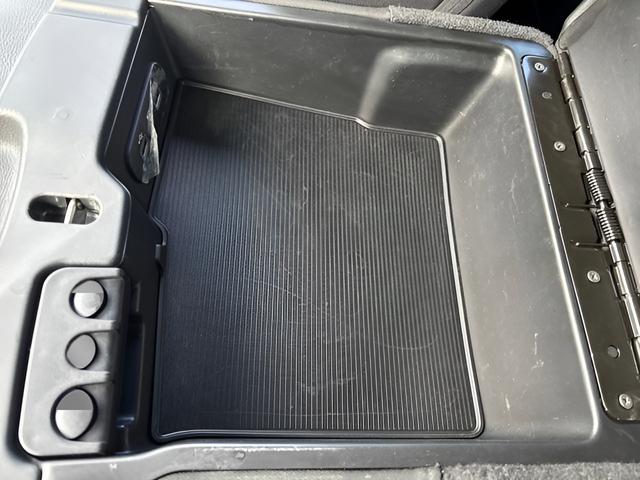 2022 Ram 1500 Classic Warlock Quad Cab 4x4 6'4" Box