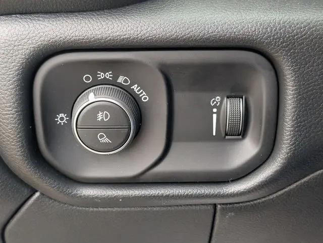 2026 Ram 3500 Tradesman/Big Horn