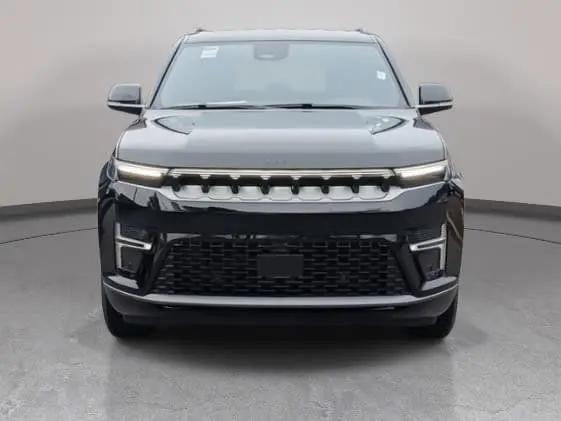 2026 Jeep Grand Wagoneer L 4x4