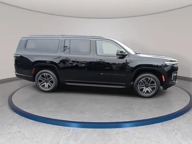 2026 Jeep Grand Wagoneer L 4x4