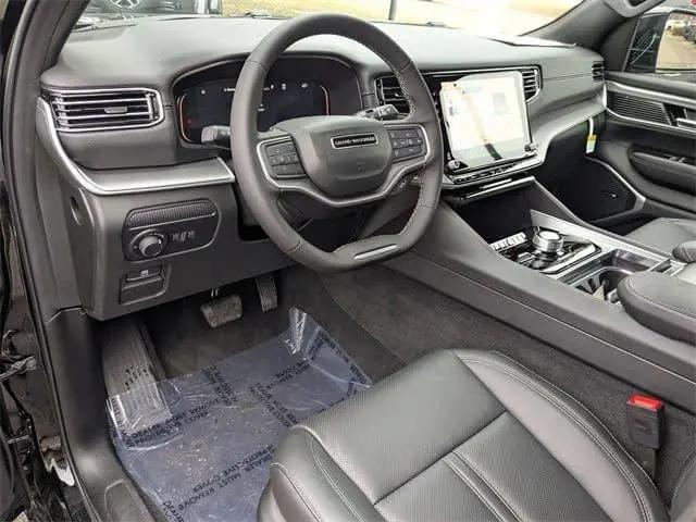 2026 Jeep Grand Wagoneer L 4x4