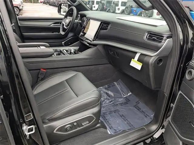 2026 Jeep Grand Wagoneer L 4x4