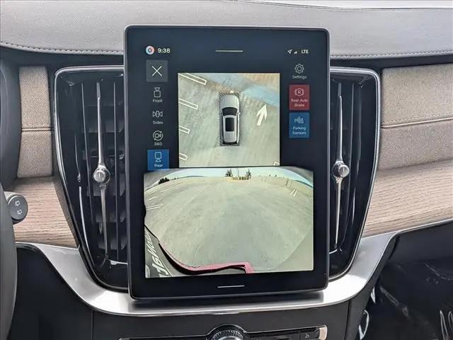 2026 Volvo XC90 Plug-In Hybrid Plus, T8 AWD, Electric/Gasoline, Bright, 7 Seats
