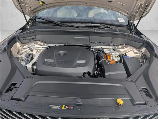2026 Volvo XC90 Plug-In Hybrid Plus, T8 AWD, Electric/Gasoline, Bright, 7 Seats