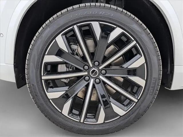 2026 Volvo XC90 Plug-In Hybrid Plus, T8 AWD, Electric/Gasoline, Bright, 6 Seats