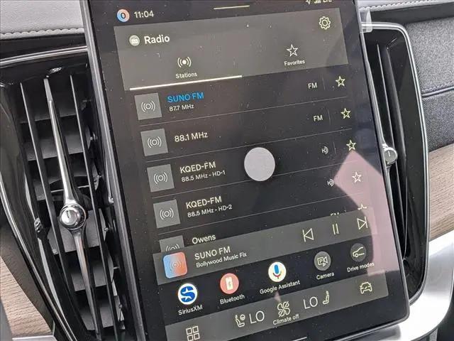 2026 Volvo XC90 Plug-In Hybrid Plus, T8 AWD, Electric/Gasoline, Bright, 6 Seats