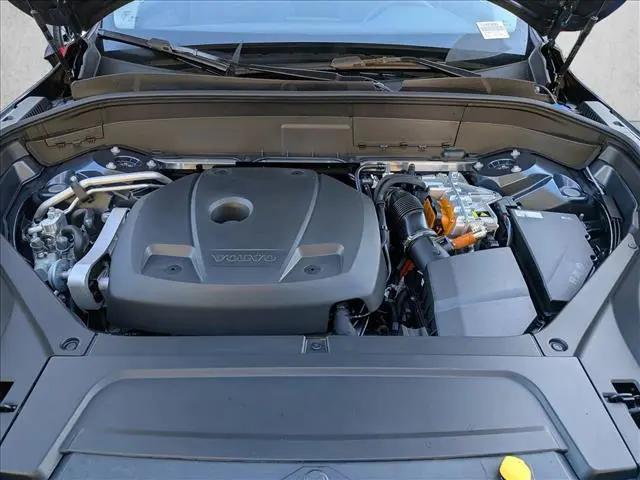 2026 Volvo XC90 Plug-In Hybrid Plus, T8 AWD, Electric/Gasoline, Bright, 7 Seats