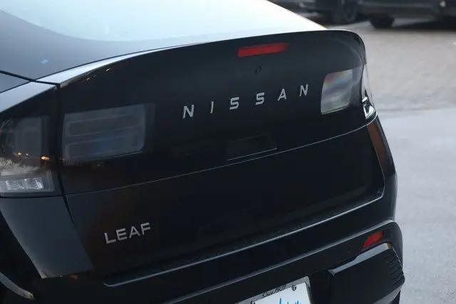2026 Nissan LEAF PLATINUM+