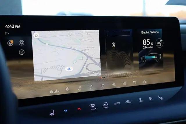 2026 Nissan LEAF PLATINUM+