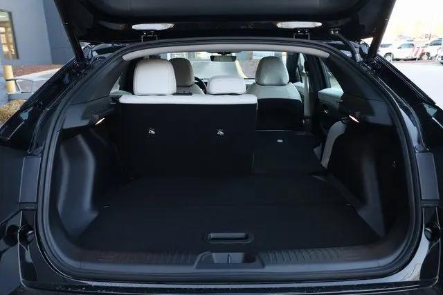 2026 Nissan LEAF PLATINUM+