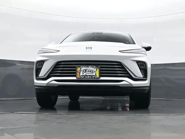 2026 Buick NV Preferred FWD