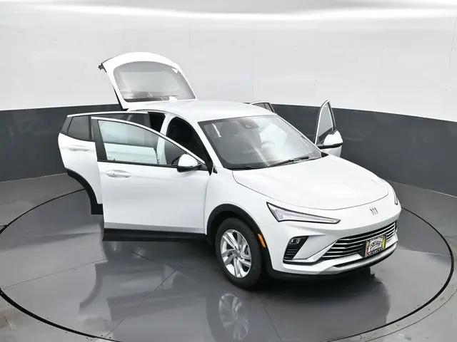 2026 Buick NV Preferred FWD