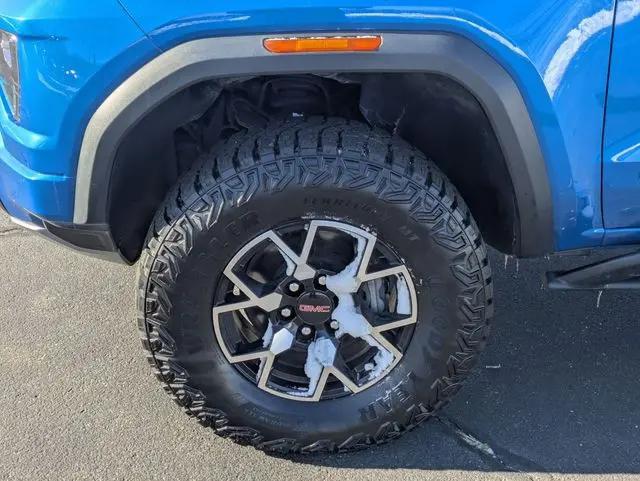 2023 GMC Canyon 4WD Crew Cab Short Box AT4X
