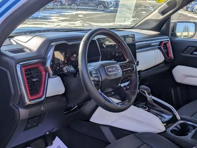 2023 GMC Canyon 4WD Crew Cab Short Box AT4X