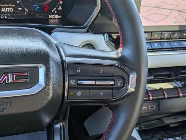 2023 GMC Canyon 4WD Crew Cab Short Box AT4X