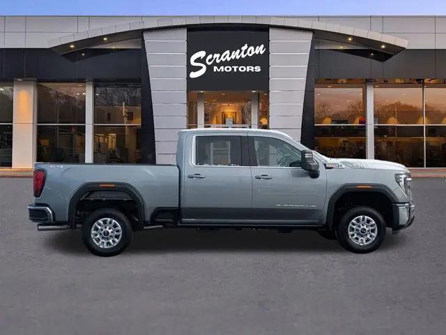 2026 GMC Sierra 2500HD Crew Cab, Standard Bed, SLE, 4WD