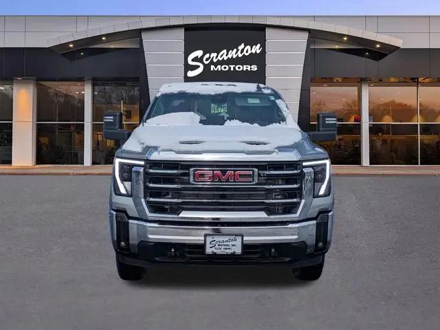 2026 GMC Sierra 2500HD Crew Cab, Standard Bed, SLE, 4WD