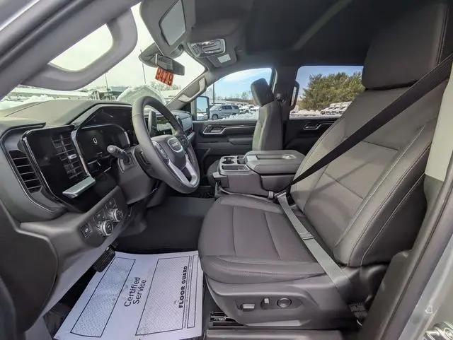 2026 GMC Sierra 2500HD Crew Cab, Standard Bed, SLE, 4WD