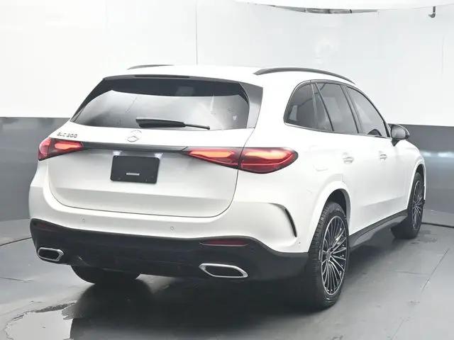2026 Mercedes-Benz GLC GLC 300