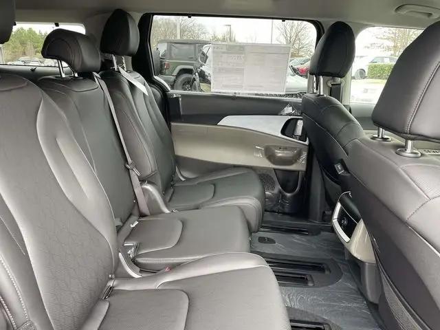 2026 Kia Carnival MPV EX