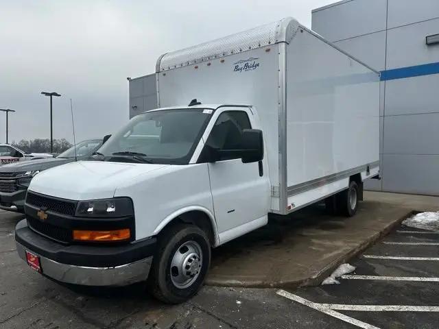 2025 Chevrolet Express Cutaway Work Van