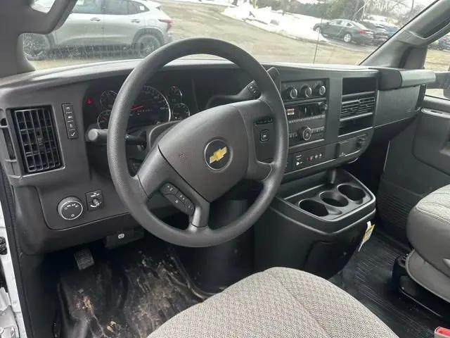 2025 Chevrolet Express Cutaway Work Van