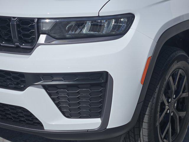 2026 Jeep Grand Cherokee Altitude 4x4