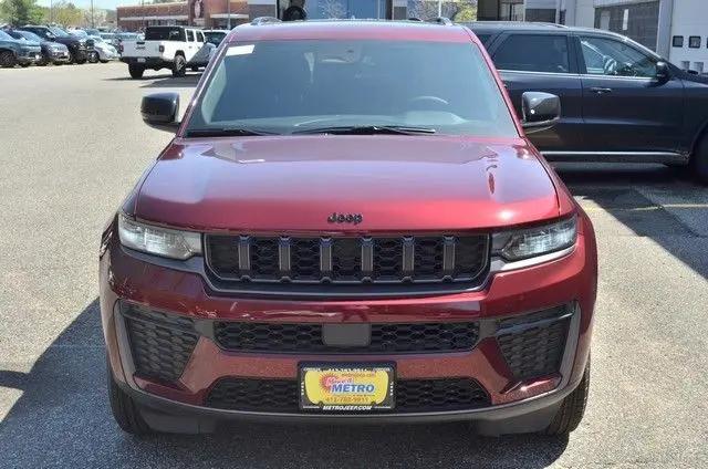 2026 Jeep Grand Cherokee Altitude 4x4