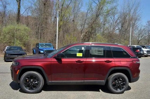 2026 Jeep Grand Cherokee Altitude 4x4