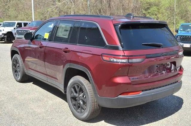 2026 Jeep Grand Cherokee Altitude 4x4