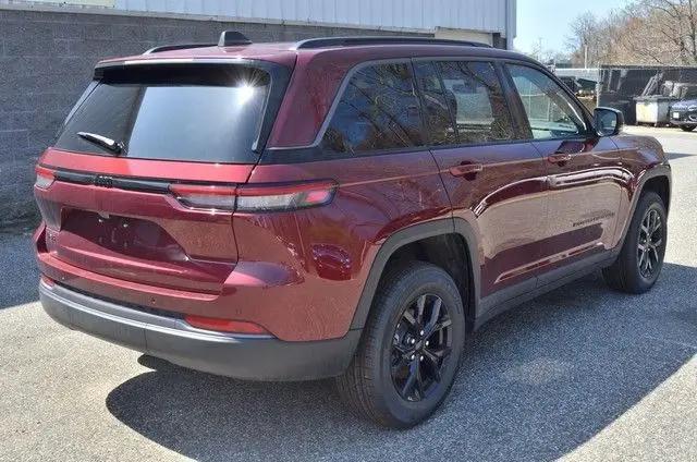 2026 Jeep Grand Cherokee Altitude 4x4